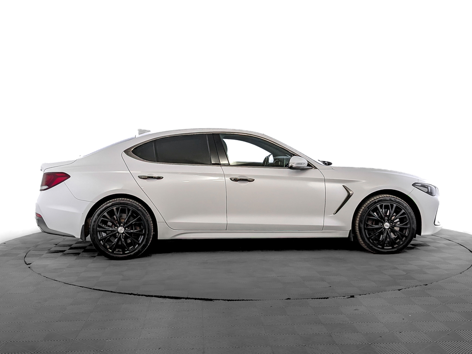 car-card-slide Genesis G70 2021 163 990км фото №4