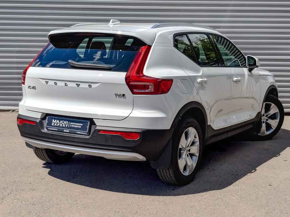 car-card-slide Volvo XC40 2020 102 734км фото №5