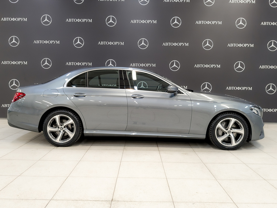 Mercedes-Benz E-Класс 2020 114 024км фото №4