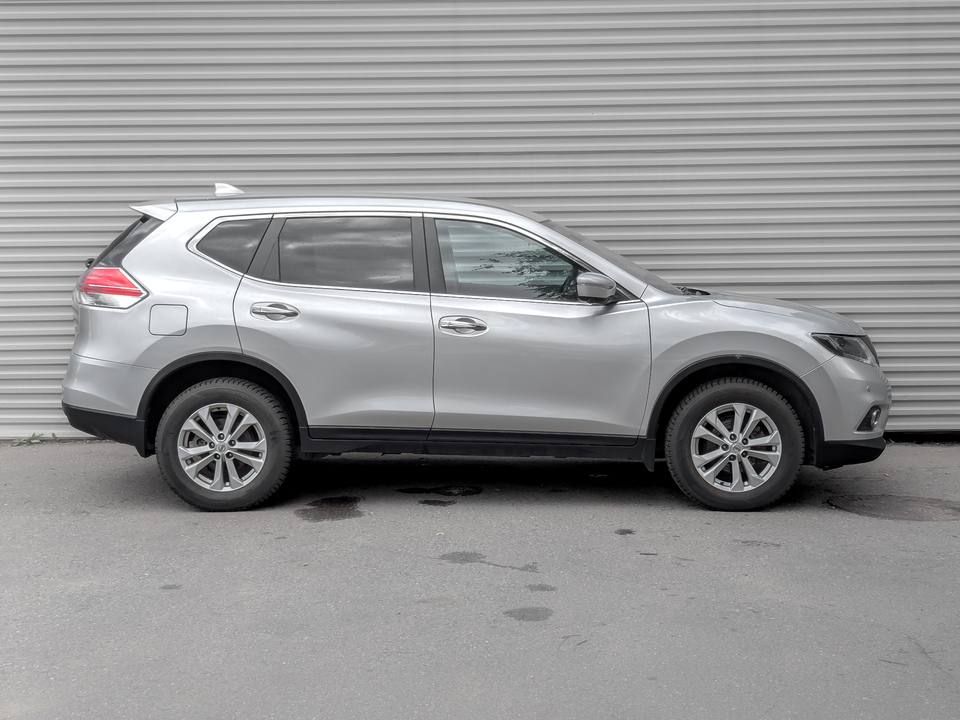 car-card-slide Nissan X-Trail 2017 85 243км фото №4