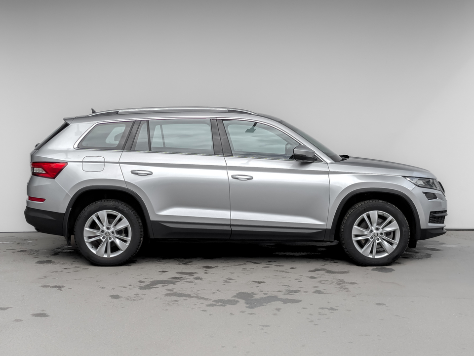 car-card-slide Skoda Kodiaq 2021 100 760км фото №4