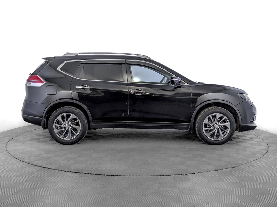 car-card-slide Nissan X-Trail 2017 70 655км фото №4