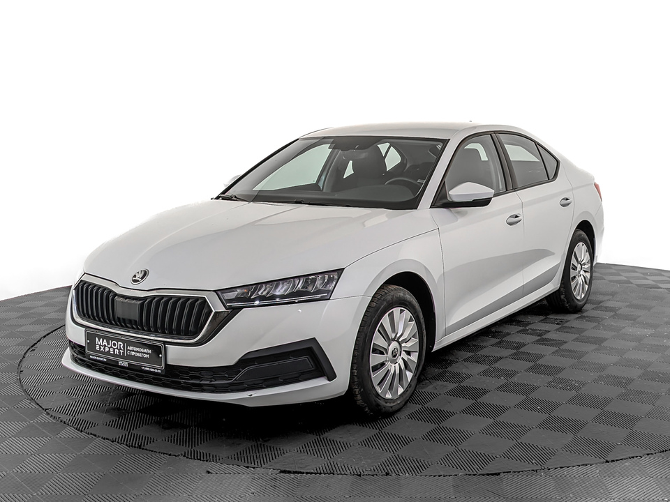 car-card-slide Skoda Octavia 2021 73 007км фото №1