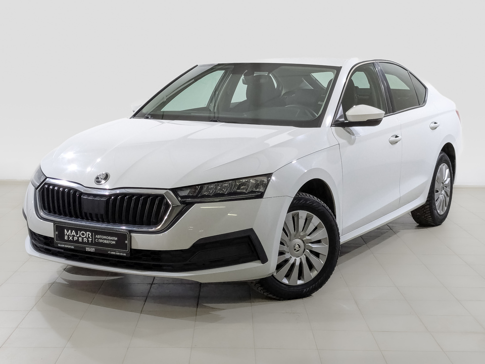 car-card-slide Skoda Octavia 2021 53 778км фото №1