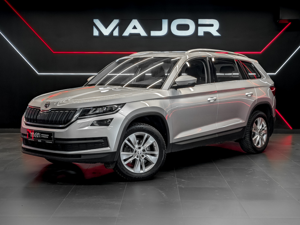 car-card-slide Skoda Kodiaq 2021 71 894км фото №1