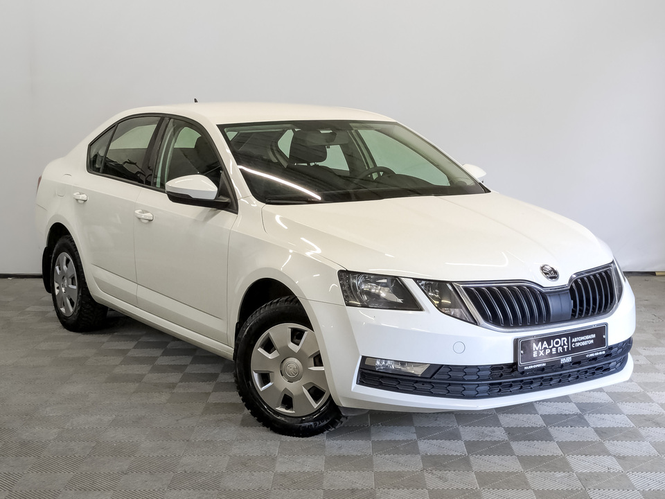 car-card-slide Skoda Octavia 2020 116 417км фото №3
