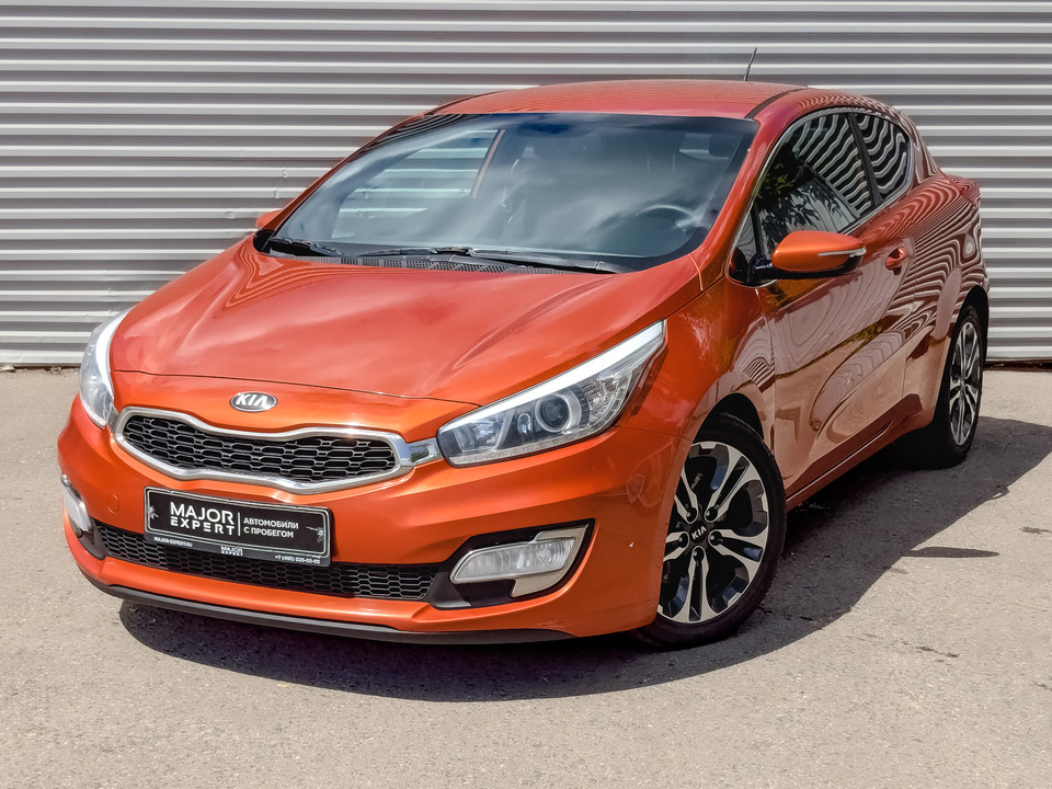 car-card-slide Kia Ceed 2013 151 811км фото №1