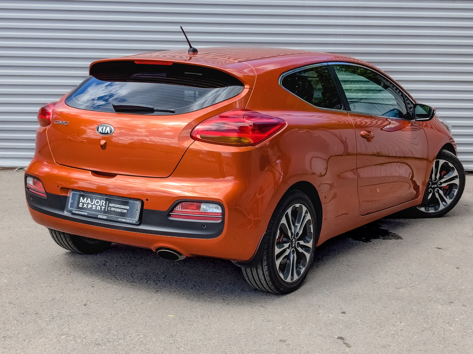 car-card-slide Kia Ceed 2013 151 811км фото №5