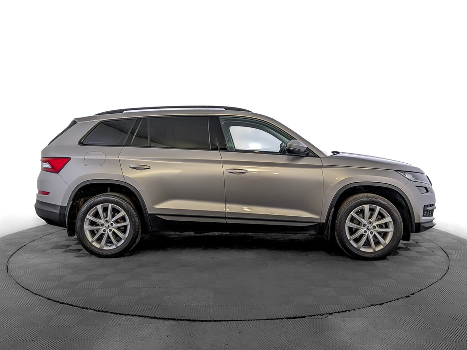 car-card-slide Skoda Kodiaq 2018 203 351км фото №4