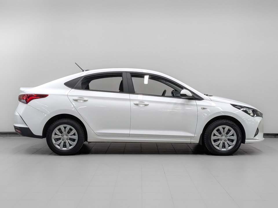 Hyundai Solaris 2022 72 478км фото №4