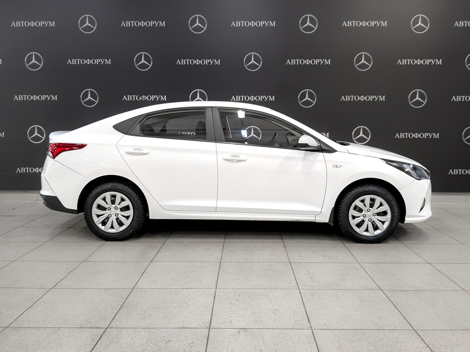 Hyundai Solaris 2022 51 658км фото №4