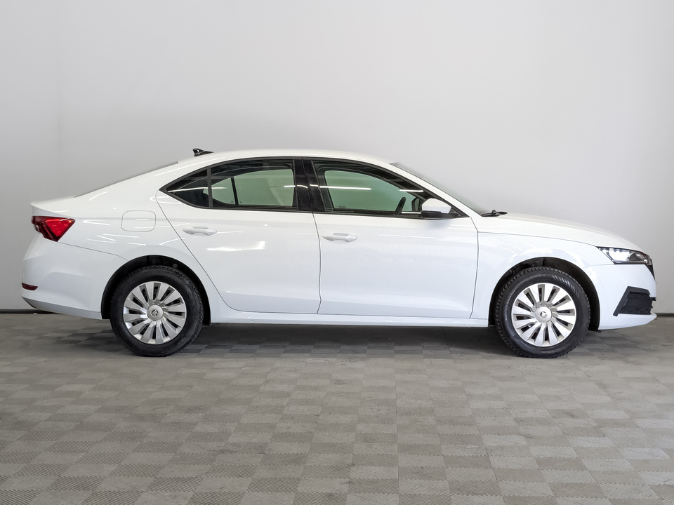 Skoda Octavia 2021 52 954км фото №4