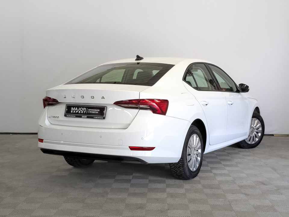 Skoda Octavia 2021 52 954км фото №5