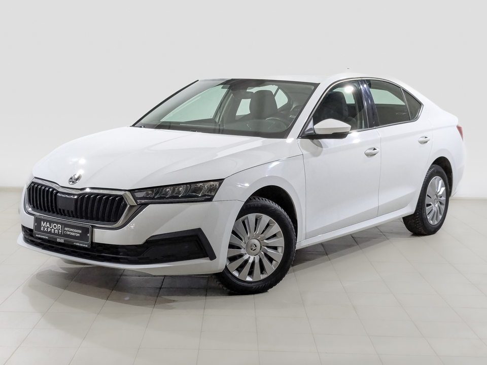 car-card-slide Skoda Octavia 2021 75 847км фото №1