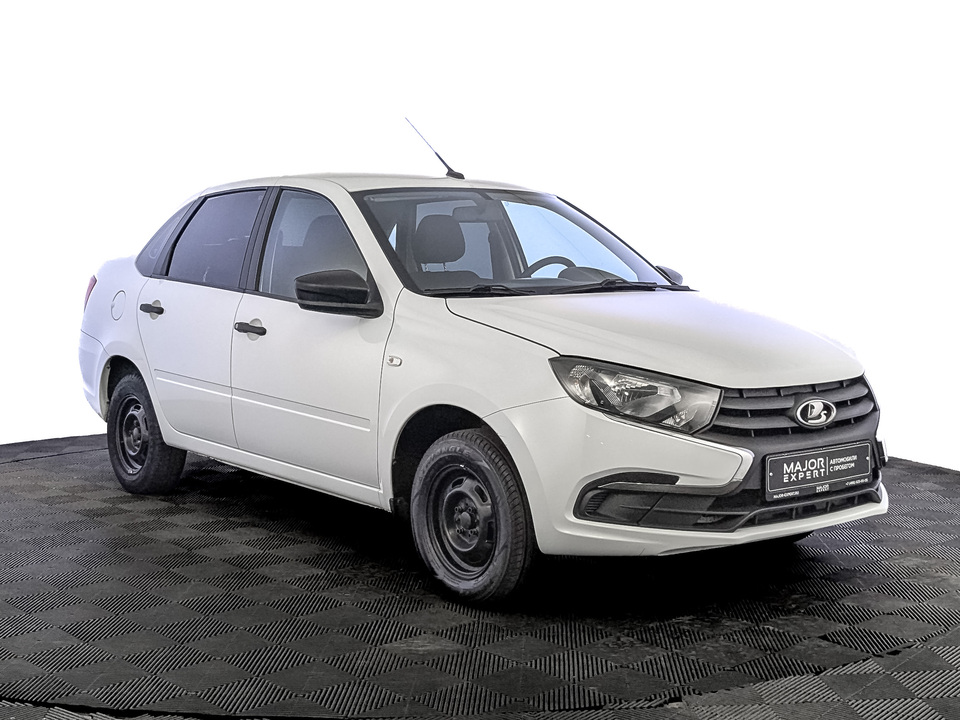 car-card-slide Lada Granta 2018 110 628км фото №3