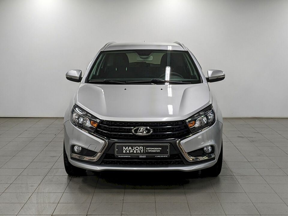 car-card-slide Lada Vesta 2019 30 500км фото №2