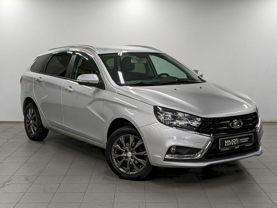 car-card-slide Lada Vesta 2019 30 500км фото №3