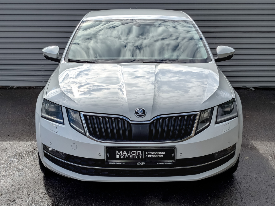 car-card-slide Skoda Octavia 2020 134 101км фото №2