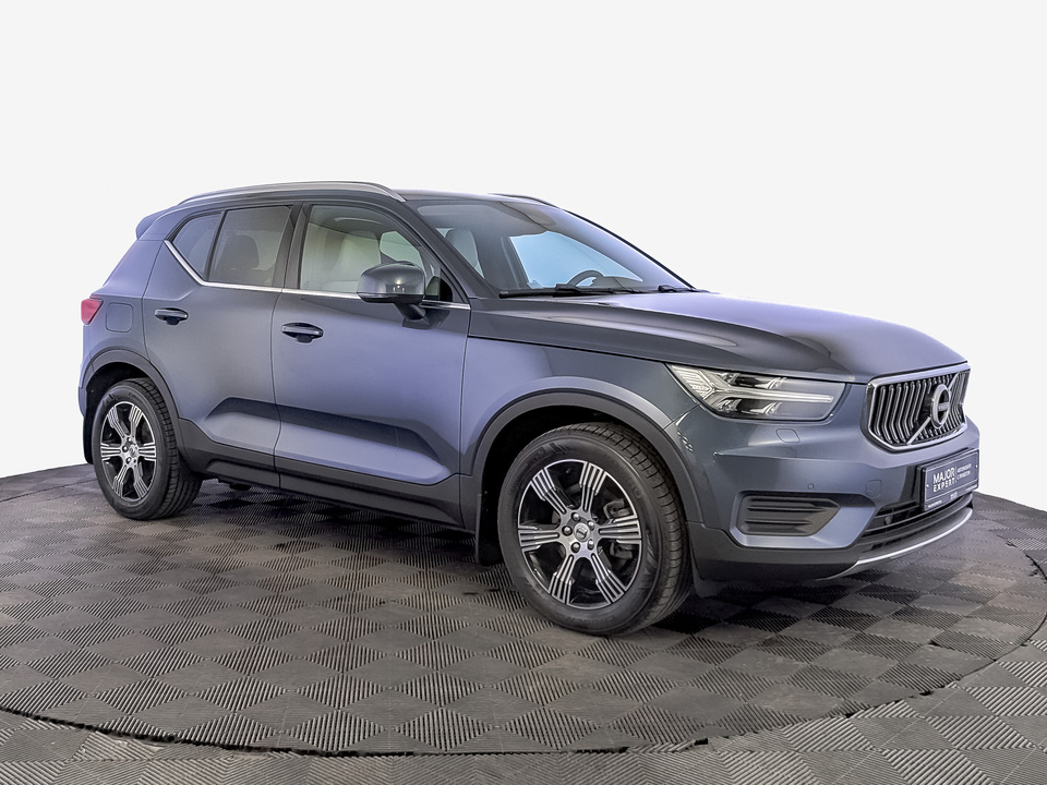 car-card-slide Volvo XC40 2021 69 558км фото №3