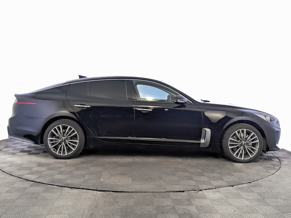 car-card-slide Kia Stinger 2019 87 305км фото №4