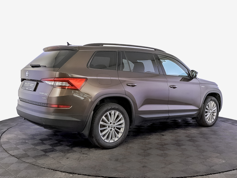 car-card-slide Skoda Kodiaq 2018 97 075км фото №5