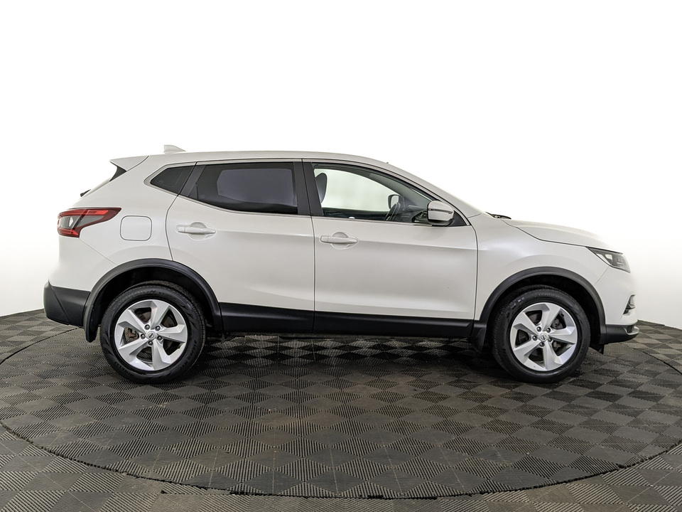 car-card-slide Nissan Qashqai 2020 87 039км фото №4