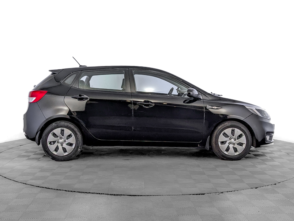 car-card-slide Kia Rio 2017 41 179км фото №4