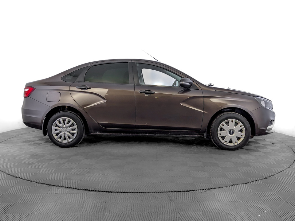 car-card-slide Lada Vesta 2019 90 804км фото №4