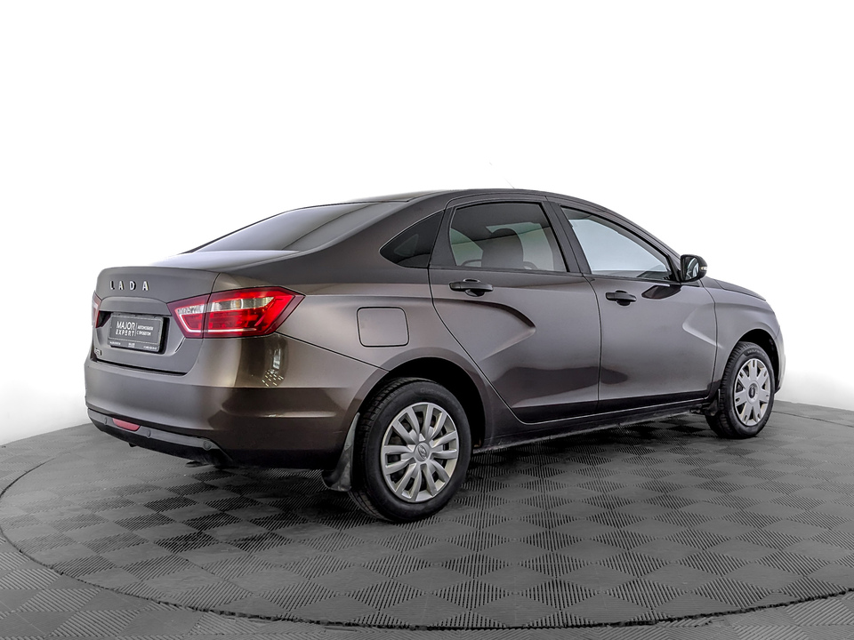 car-card-slide Lada Vesta 2019 90 804км фото №5