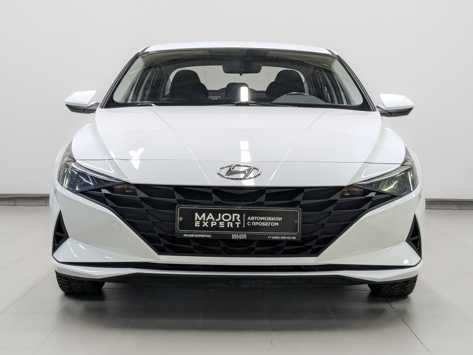 car-card-slide Hyundai Elantra 2021 79 653км фото №2