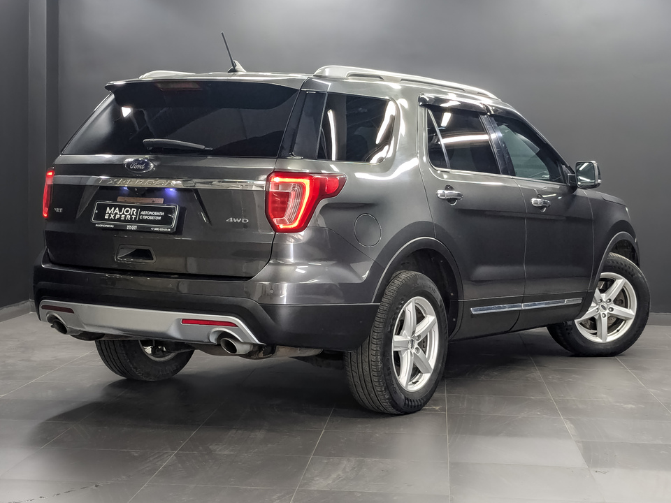 car-card-slide Ford Explorer 2017 119 596км фото №5