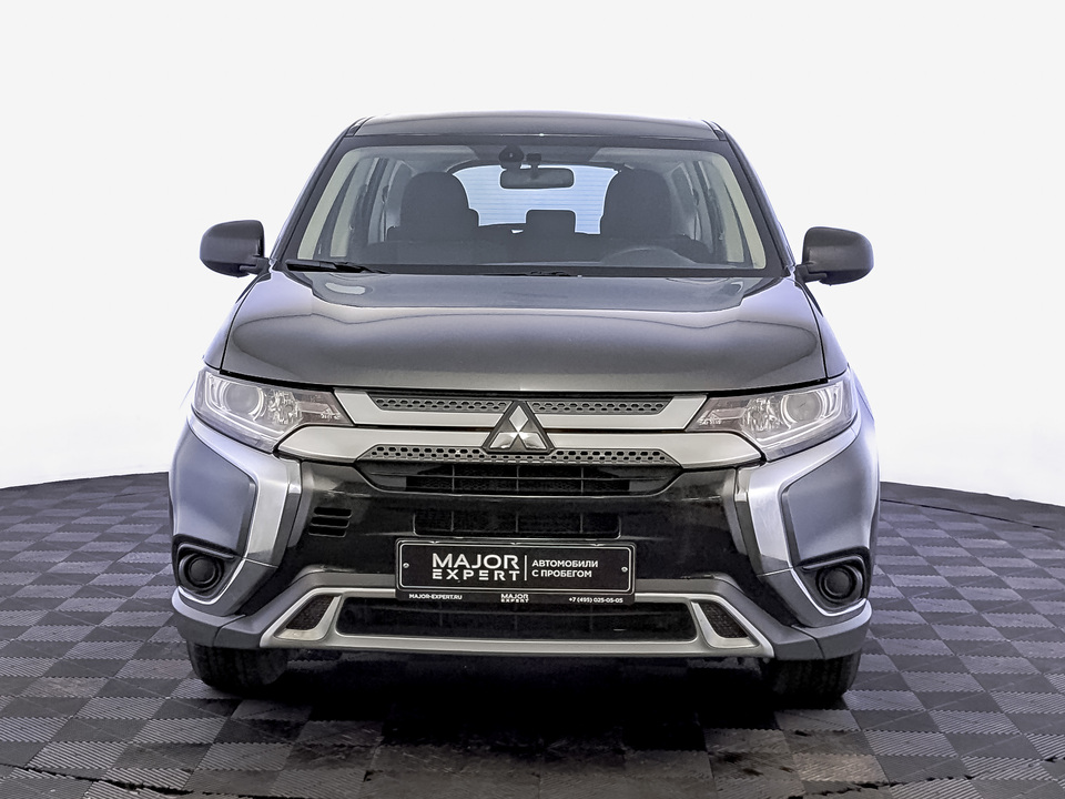 car-card-slide Mitsubishi Outlander 2019 123 571км фото №2