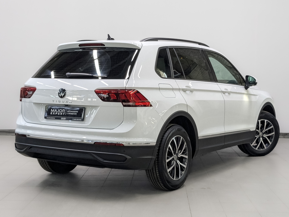 car-card-slide Volkswagen Tiguan 2022 30 461км фото №5