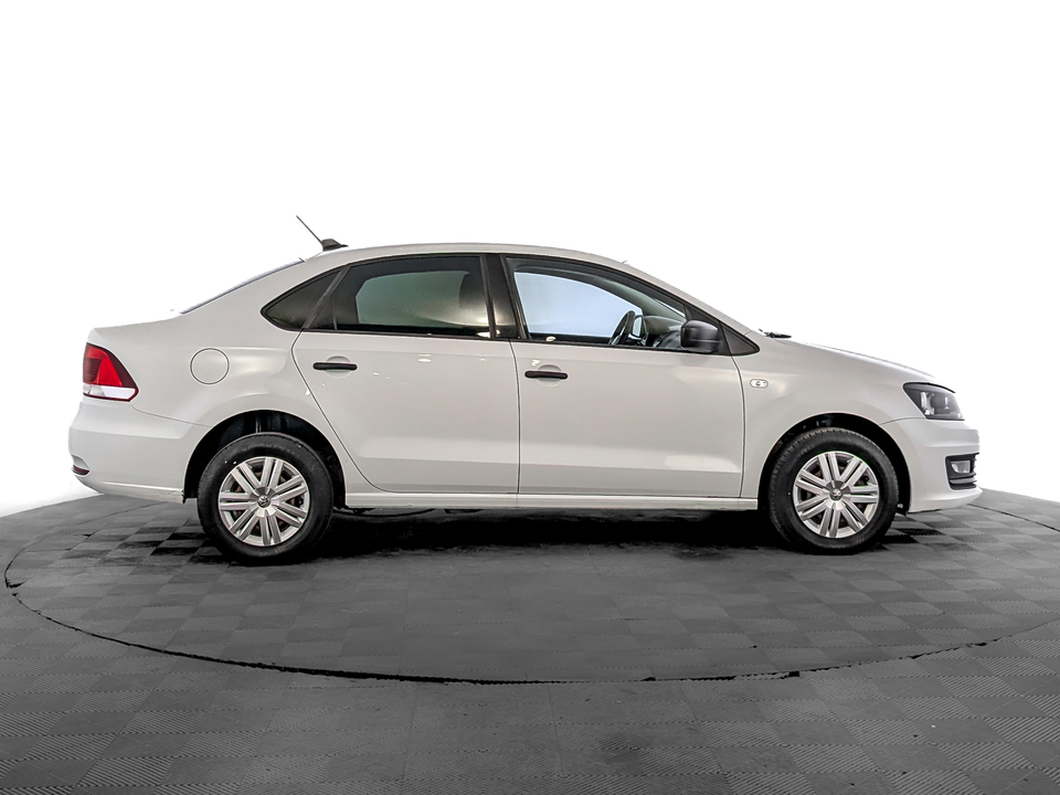 car-card-slide Volkswagen Polo 2017 138 723км фото №4