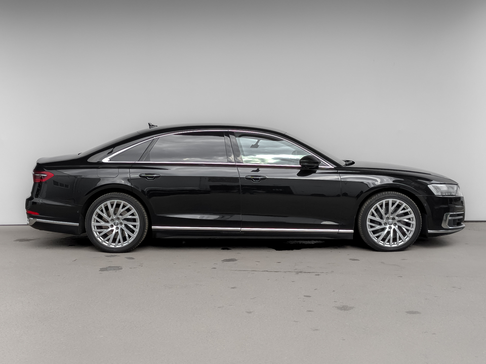Audi A8 2019 193 300км фото №4