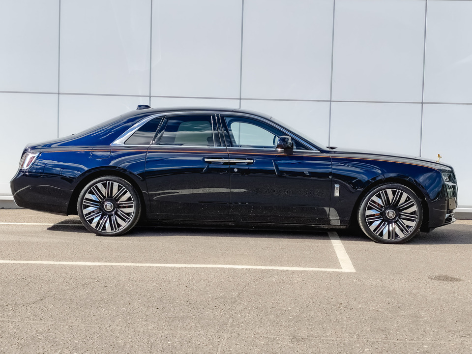 car-card-slide Rolls-Royce Ghost 2024 2 882км фото №4
