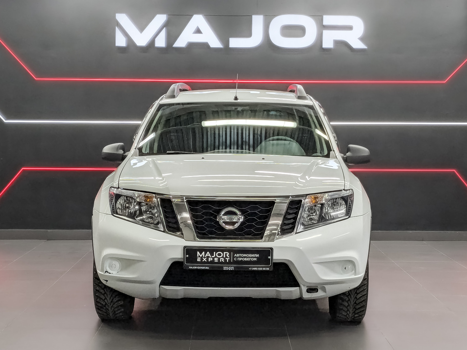 car-card-slide Nissan Terrano 2018 60 849км фото №2