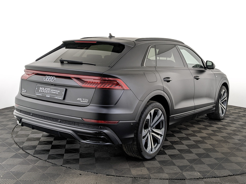 car-card-slide Audi Q8 2019 109 404км фото №5