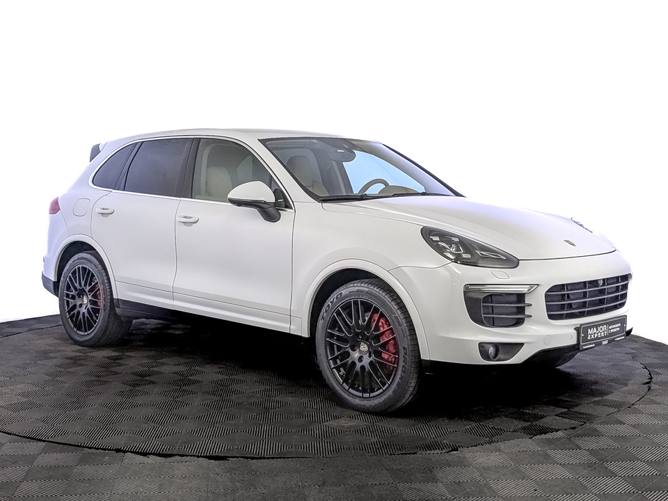 car-card-slide Porsche Cayenne 2015 127 176км фото №3