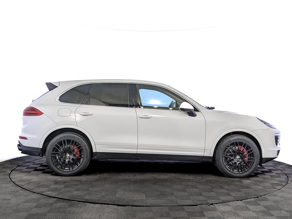 car-card-slide Porsche Cayenne 2015 127 176км фото №4