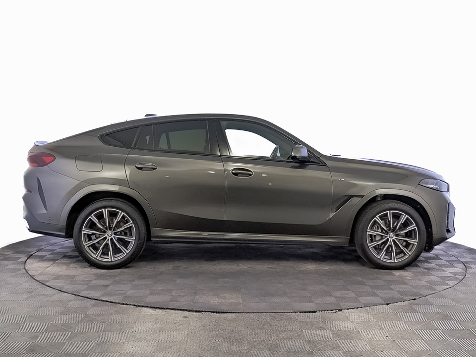 car-card-slide BMW X6 2023 59 000км фото №4