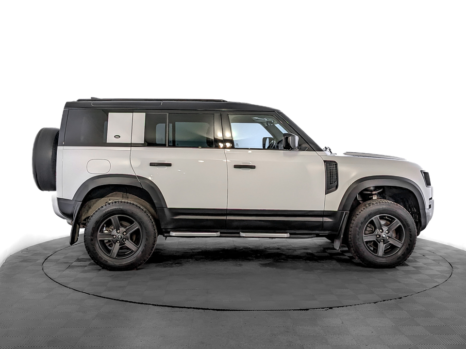 car-card-slide Land Rover Defender II 2020 44 731км фото №4