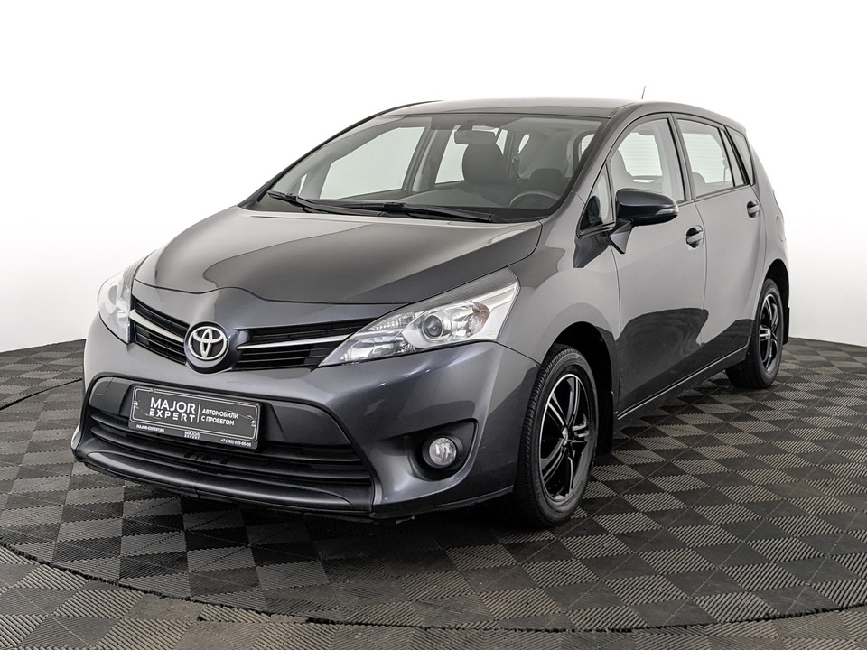car-card-slide Toyota Verso 2015 78 497км фото №1