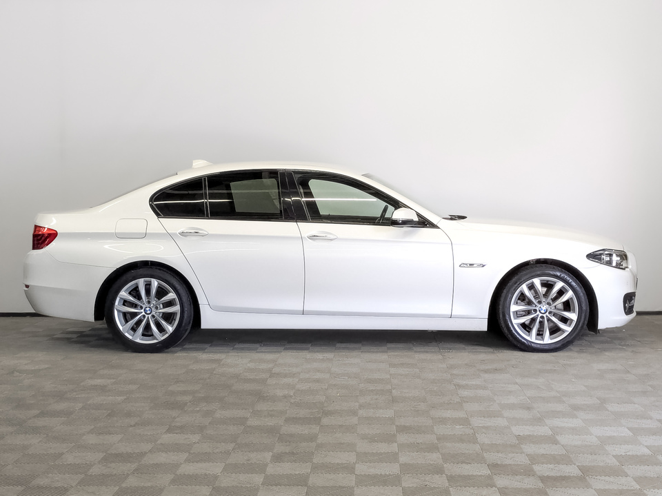 car-card-slide BMW 5 серии 2016 93 706км фото №4
