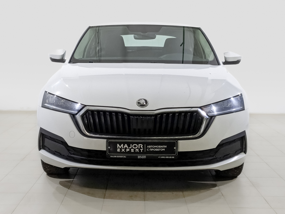 car-card-slide Skoda Octavia 2021 76 127км фото №2