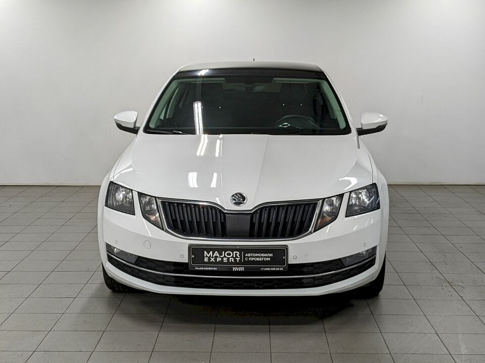 car-card-slide Skoda Octavia 2019 126 687км фото №2