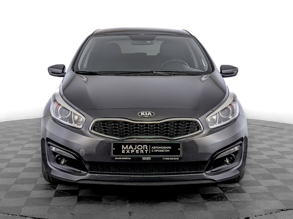 car-card-slide Kia Ceed 2018 102 124км фото №2