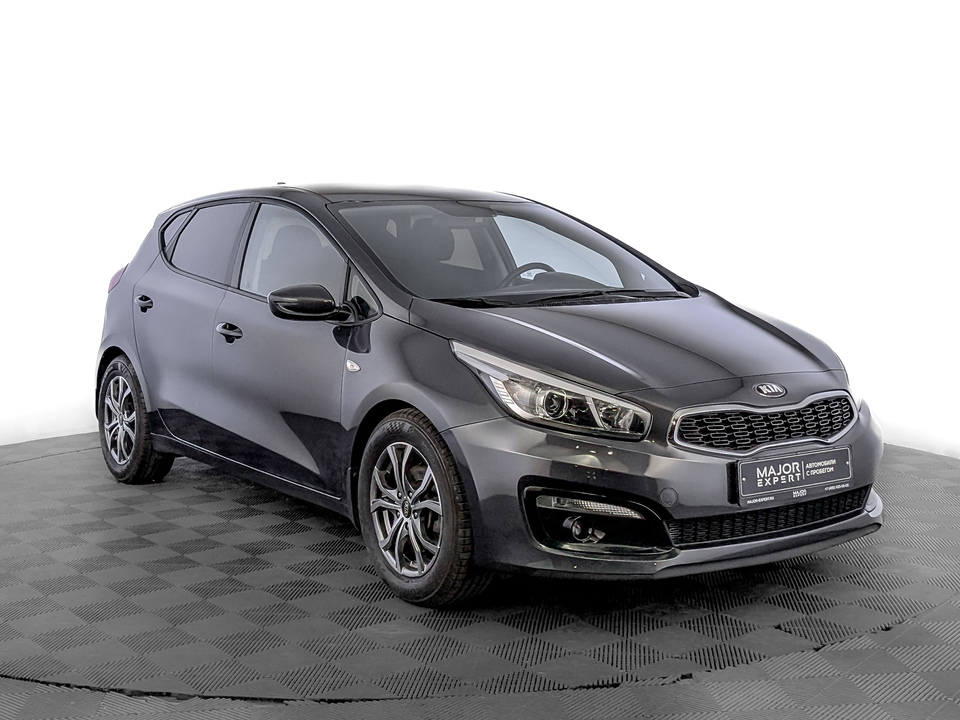 car-card-slide Kia Ceed 2018 102 124км фото №3
