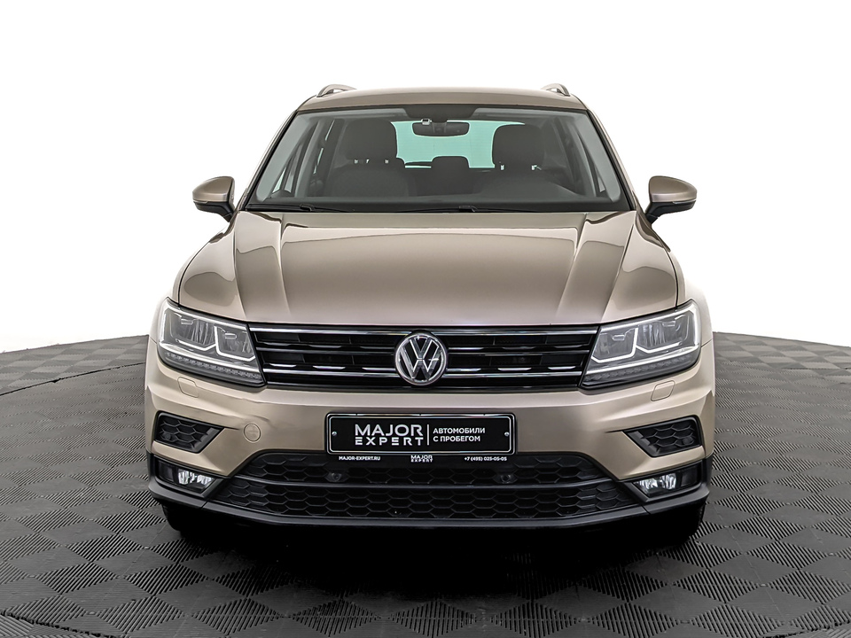 car-card-slide Volkswagen Tiguan 2017 74 102км фото №2