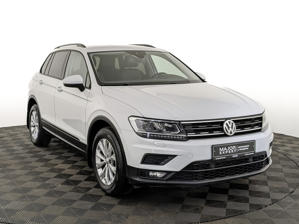 car-card-slide Volkswagen Tiguan 2019 139 600км фото №3